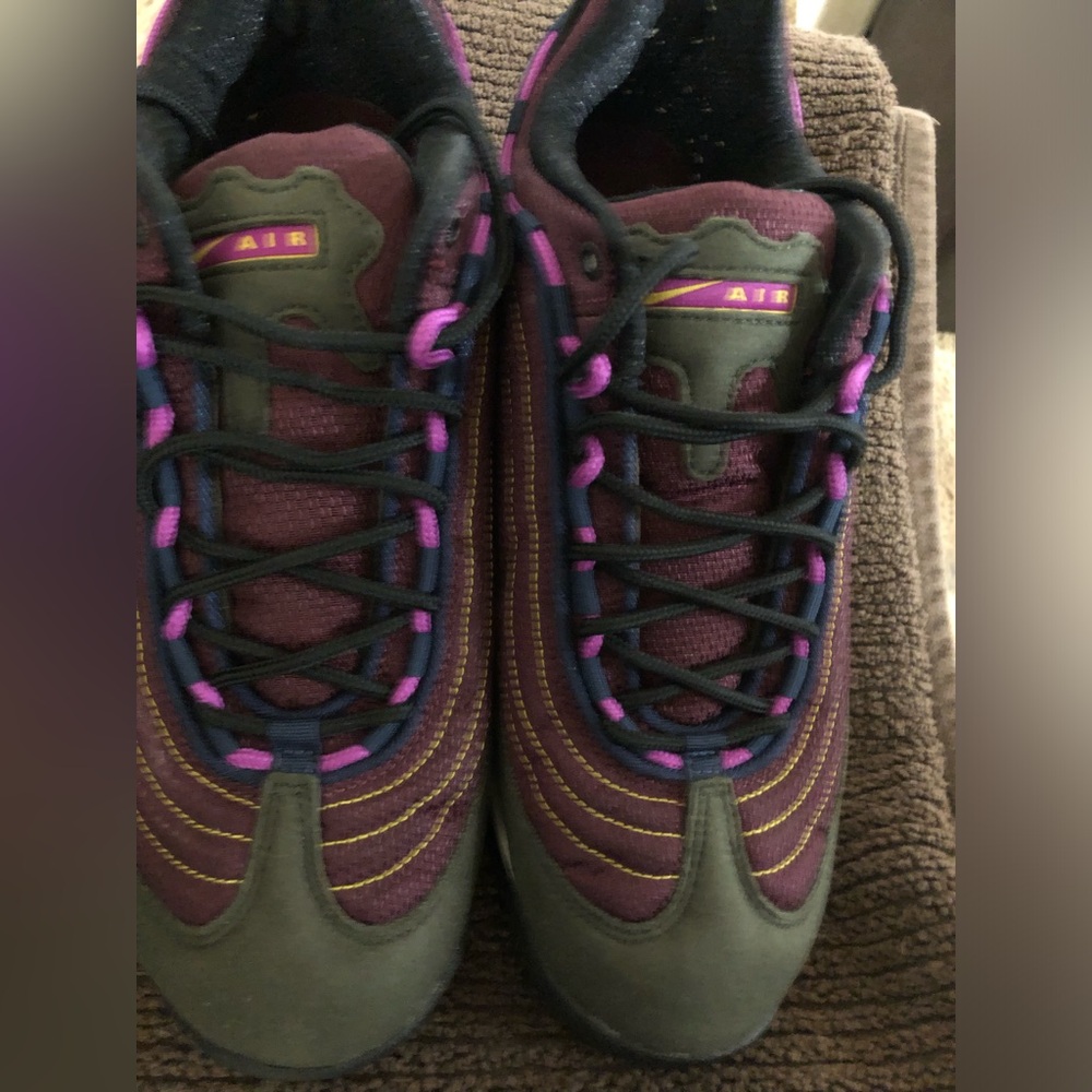 Nike Sneakers